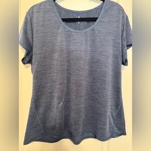 Athleta Women's Blue Fitness Top